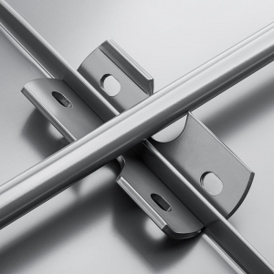 Svorka zachytávača snehu na falzovanú krytinu